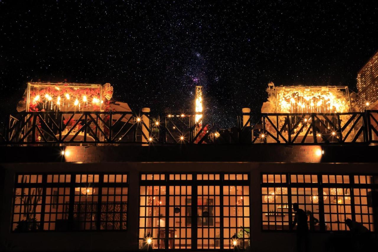 Divine Resort & Spa คัมพาลา ภายนอก รูปภาพ