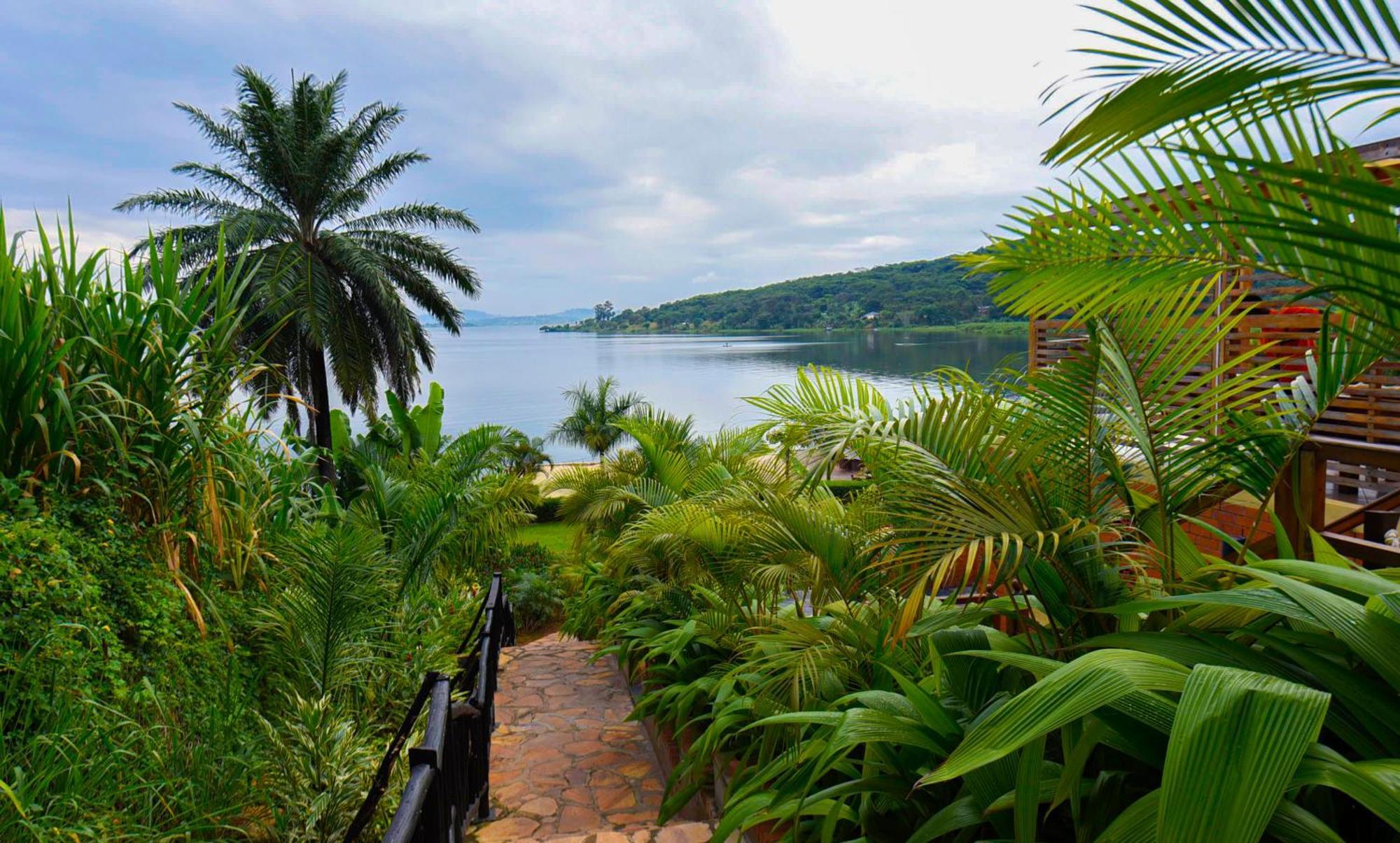 Divine Resort & Spa คัมพาลา ภายนอก รูปภาพ